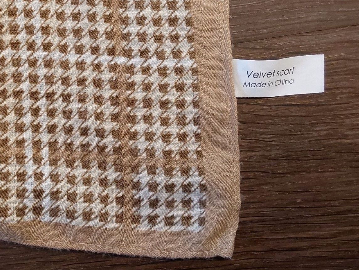Foulards, Tücher & Schals: Schal Foulard quadratisch Polyester – Gebraucht aus Köniz von scopello12 2