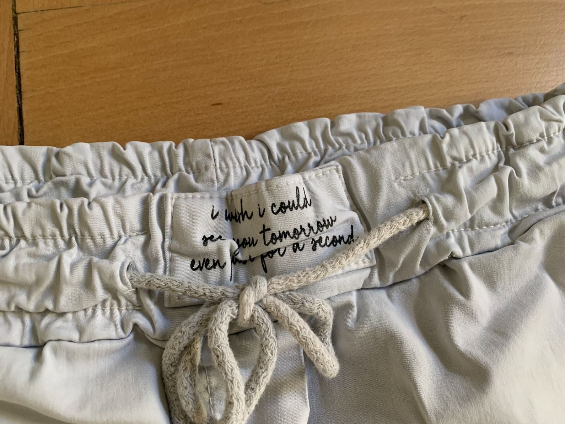 Pantaloni: Hose hellgrau - S – Usato da Zürich venduto da Diazaio 2