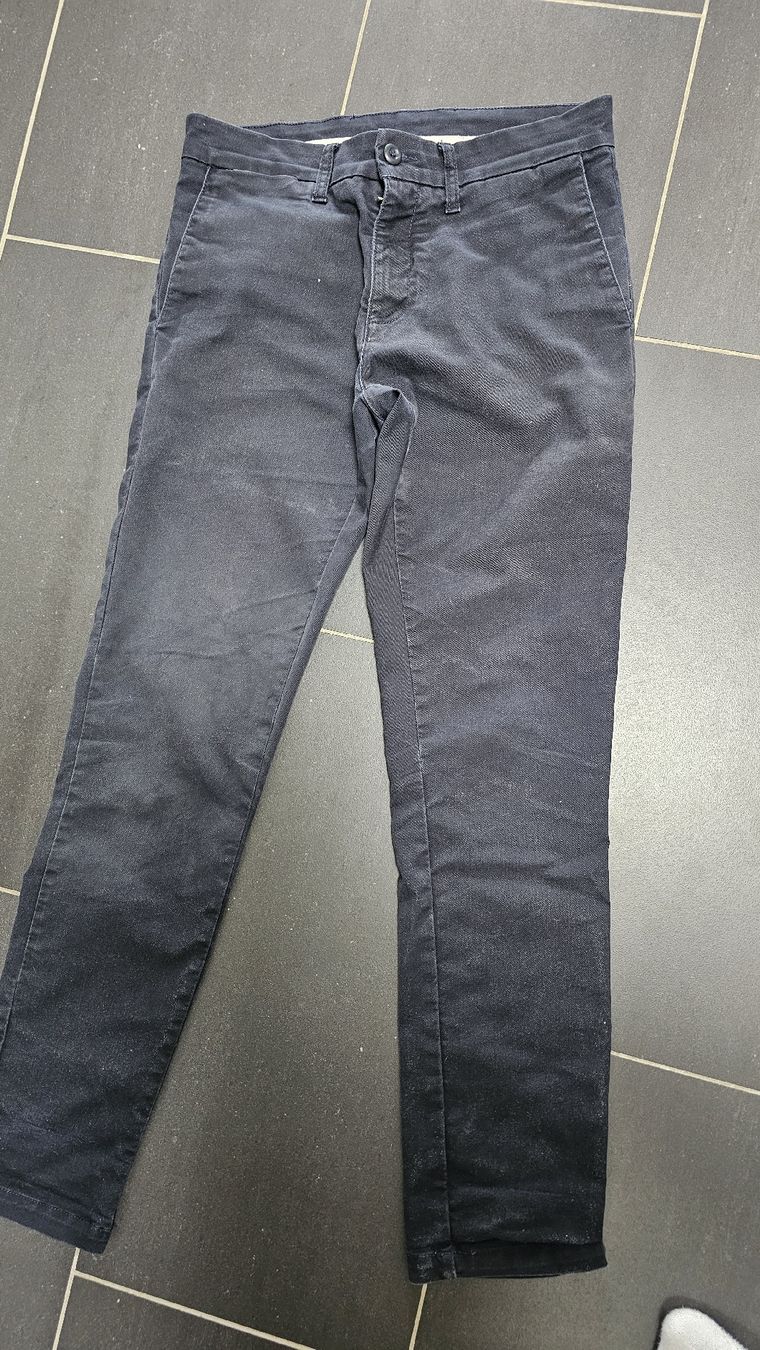 Carhartt Pantaloni: Dunkelblau/schwarze Carhartt-Hose – Usato da Küttigen venduto da rot_9scg 3