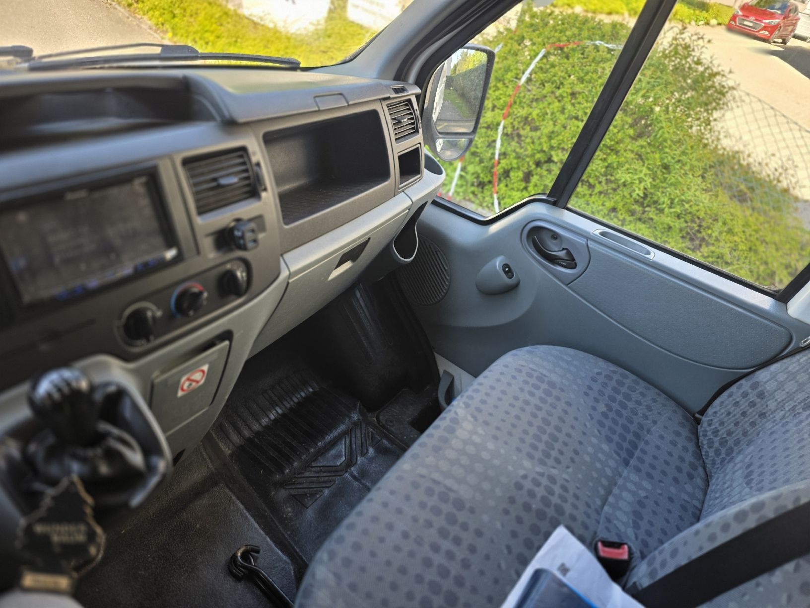 Ford Nutzfahrzeuge: Ford Transit Nutzfahrzeug, 207'087km, – Gebraucht aus Wald ZH von ize_7dsy 7
