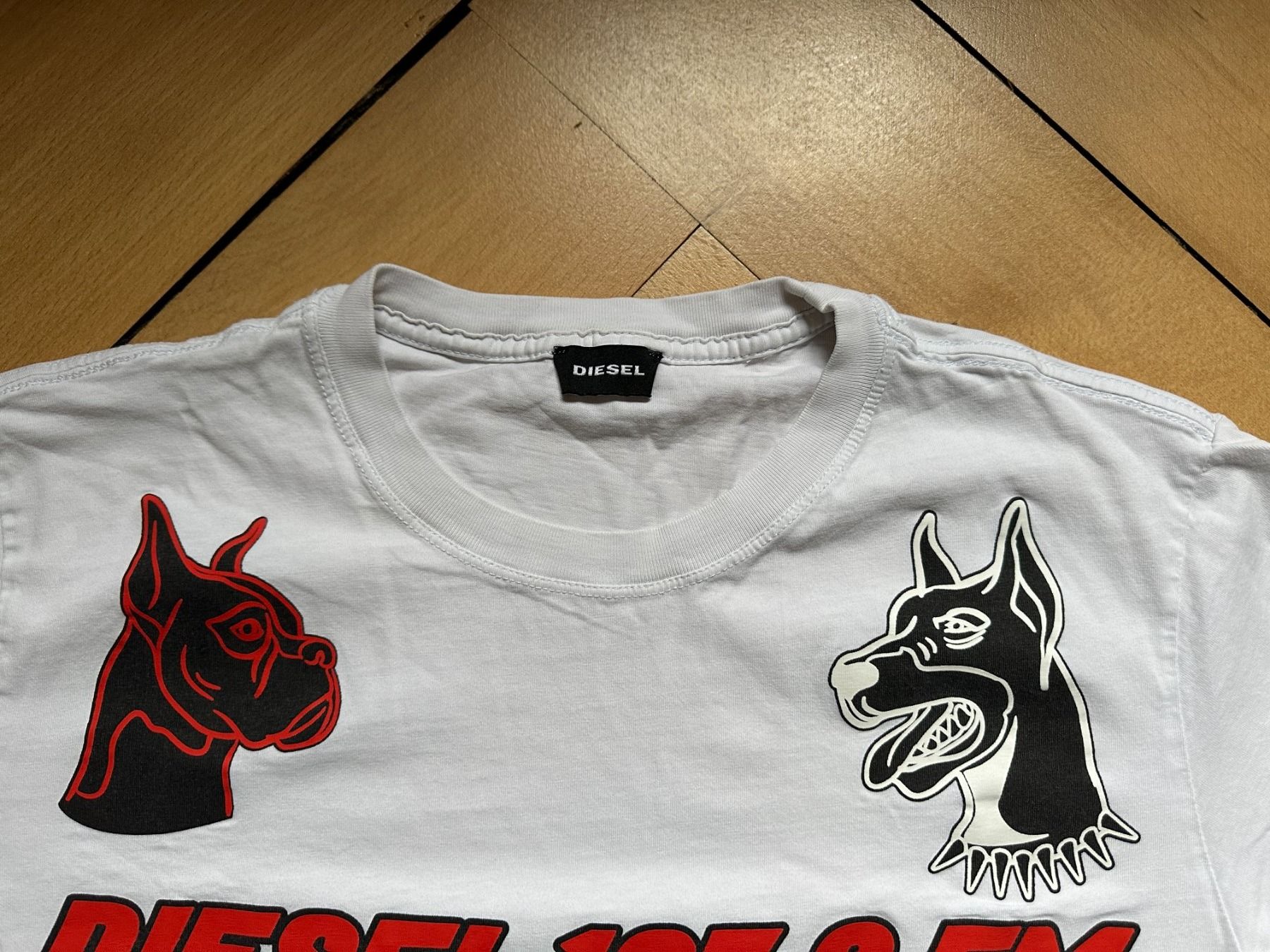 Diesel T-Shirts: DIESEL - T-Shirt mit Print L – Gebraucht aus Zürich von Diazaio 1