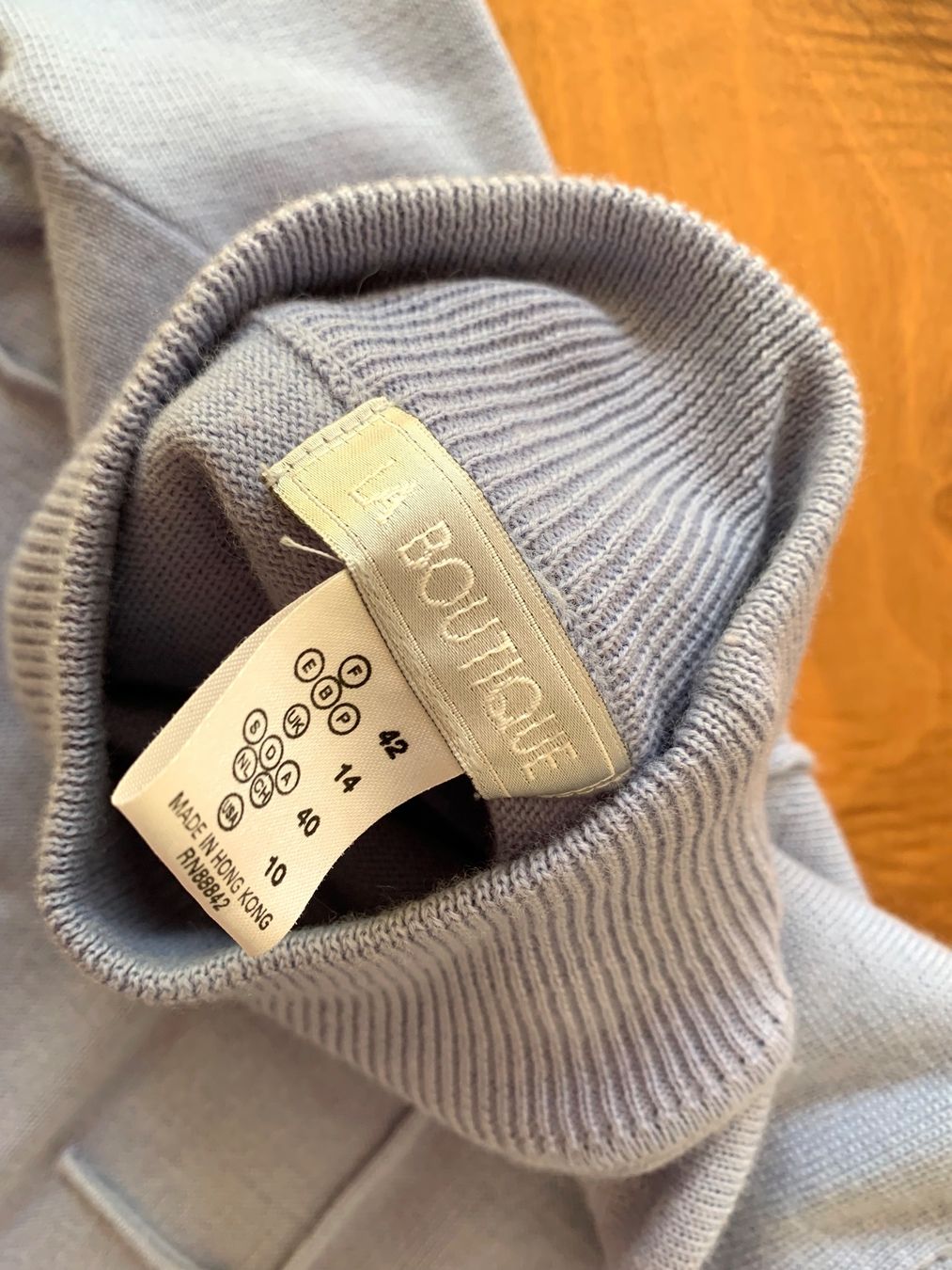 Vestiti: La Boutique hellblaues Traum Strickkleid Gr. 40 – Usato da Meiringen venduto da snahhanssnah 3
