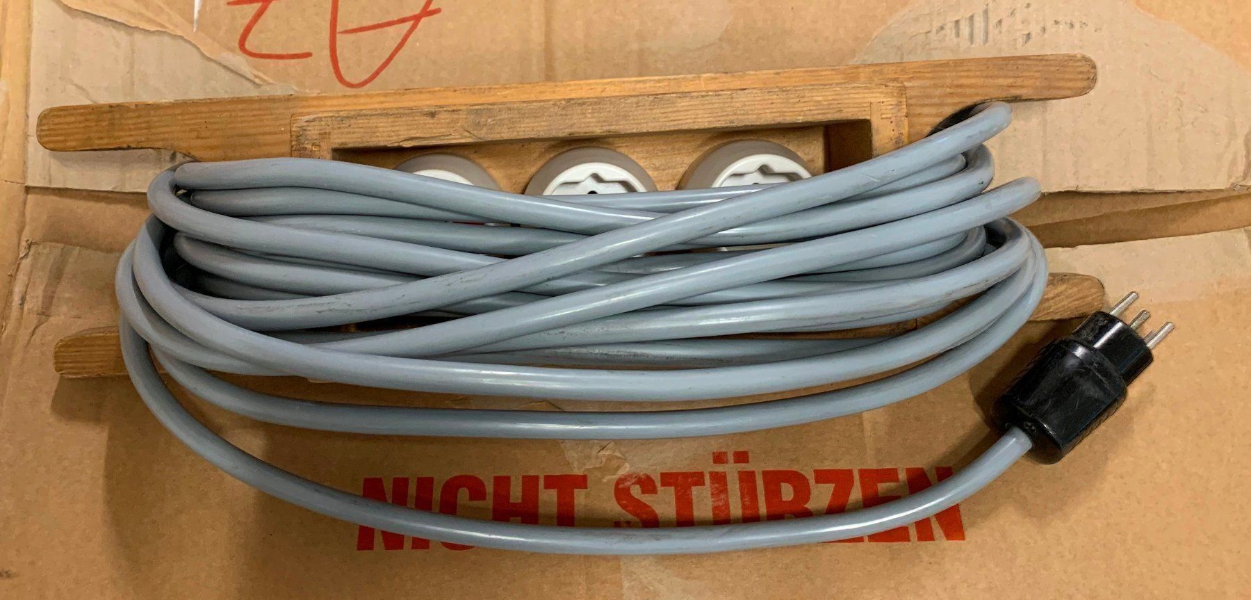 Interruttori: Steckdosenleiste Typ15 OHNE 3xT13 / T14 – Usato da Lodrino venduto da Stema 1
