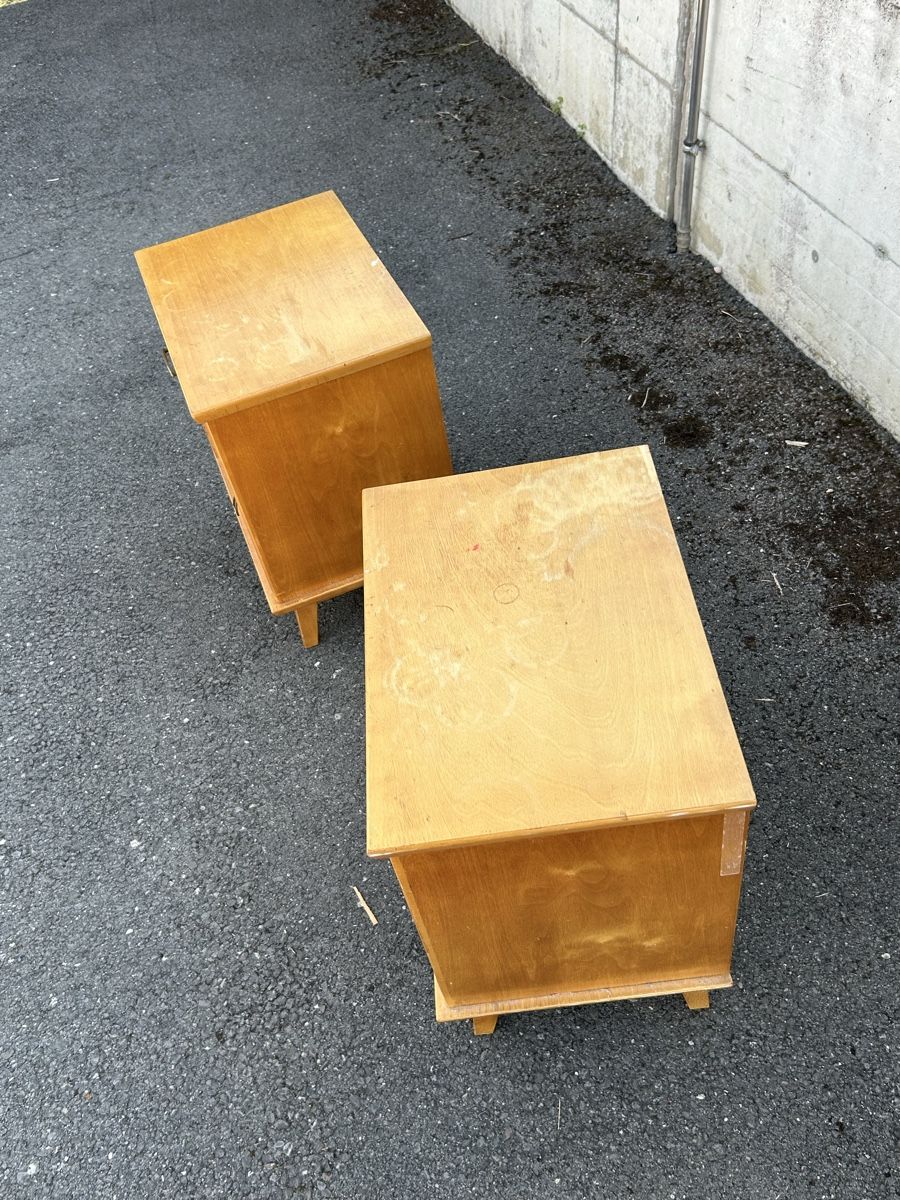 Comodini: Tables de chevet vintage en bois, set de 2. Solide. – Usato da Thierrens venduto da Bigla 8