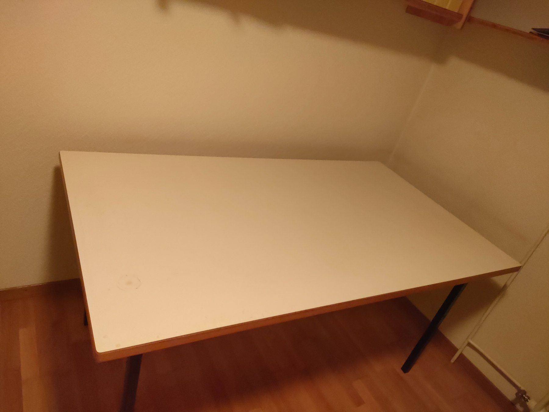 Tische: Bastel Tisch – Gebraucht aus Erstfeld von wyr_xsd5 1