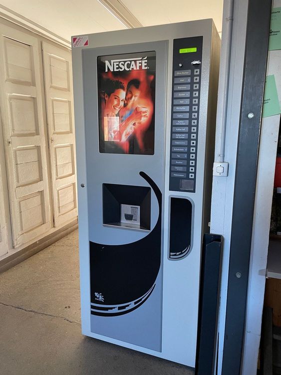 Nescafe automat 2025