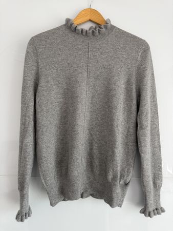 100% Kaschmirpullover mit Kragen in grau in der Gr. M