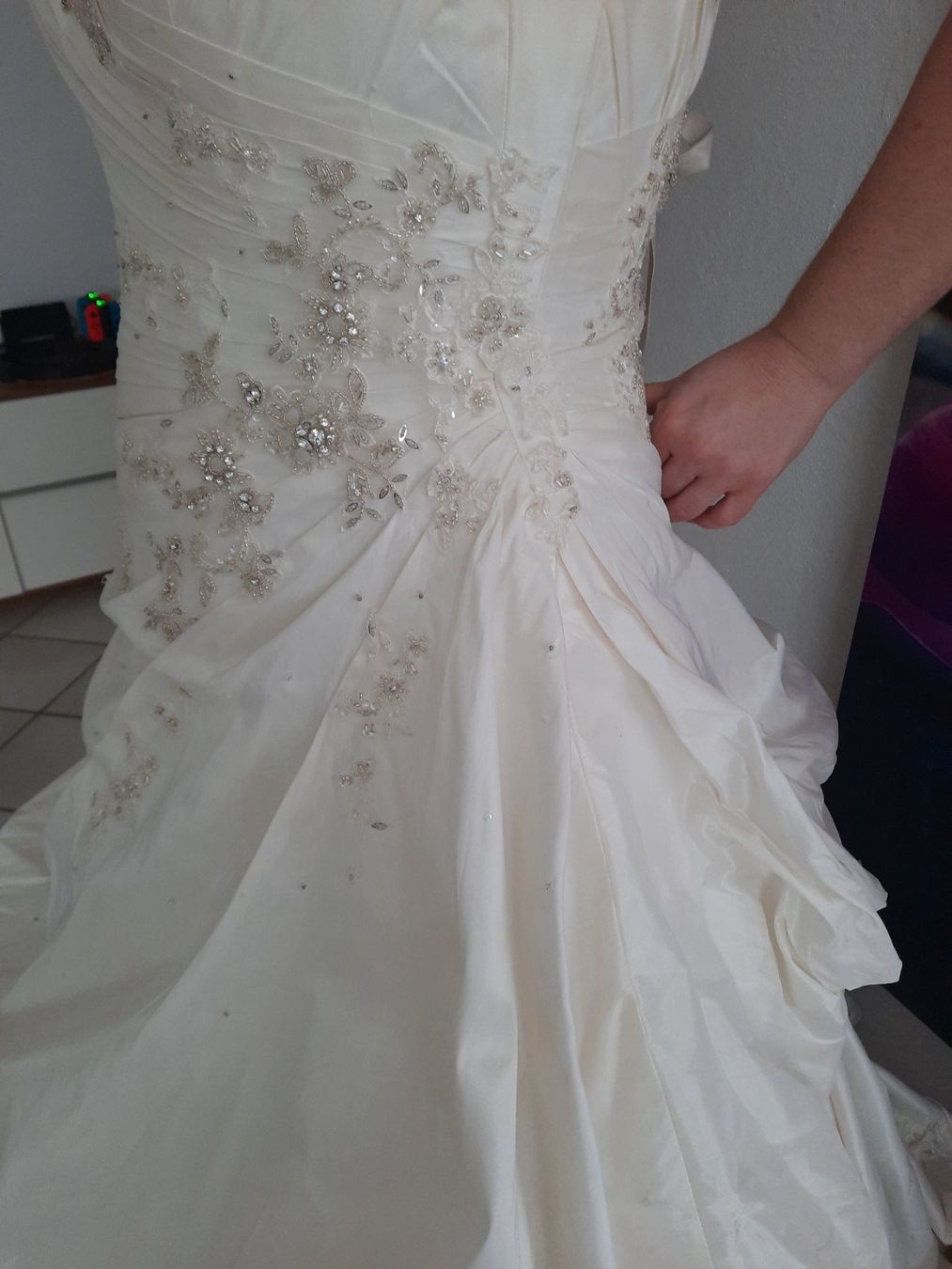Vestiti: Damen Hochzeitskleid, cremefarben, Gr. 50 – Usato da Sisseln AG venduto da Tropea4334 1