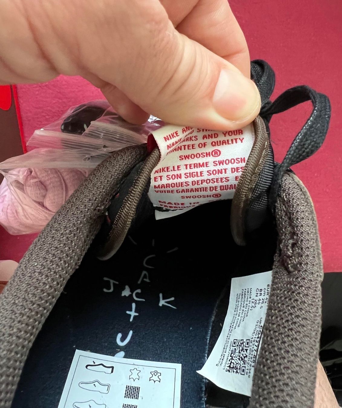 Nike Scarpe da uomo: Nike Travis Scott ORIGINAL – Nuovo e nell'imballaggio originale da Roggwil BE venduto da and_sl26 4