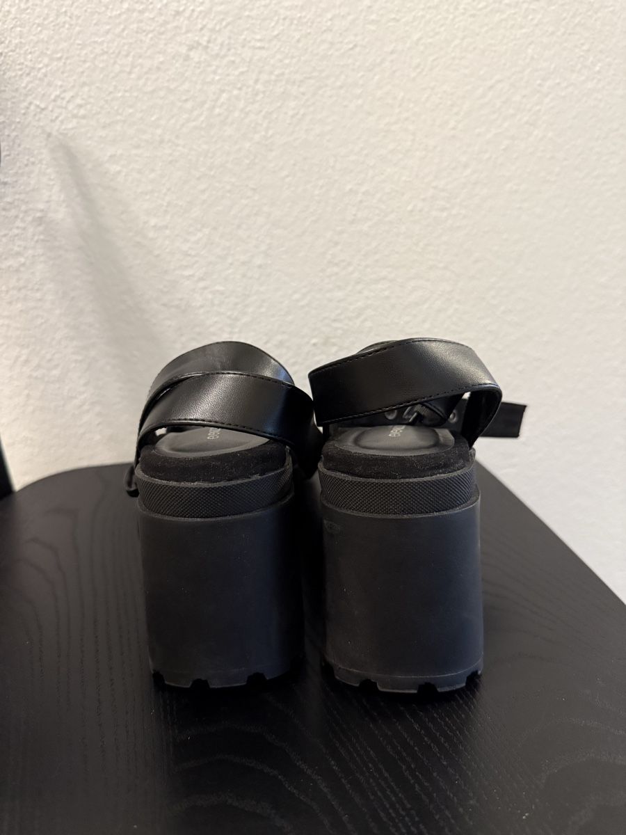 Damenschuhe: Sandali Platform Even&Odd gr. 38 – Gebraucht aus Bioggio von M.M.O 2