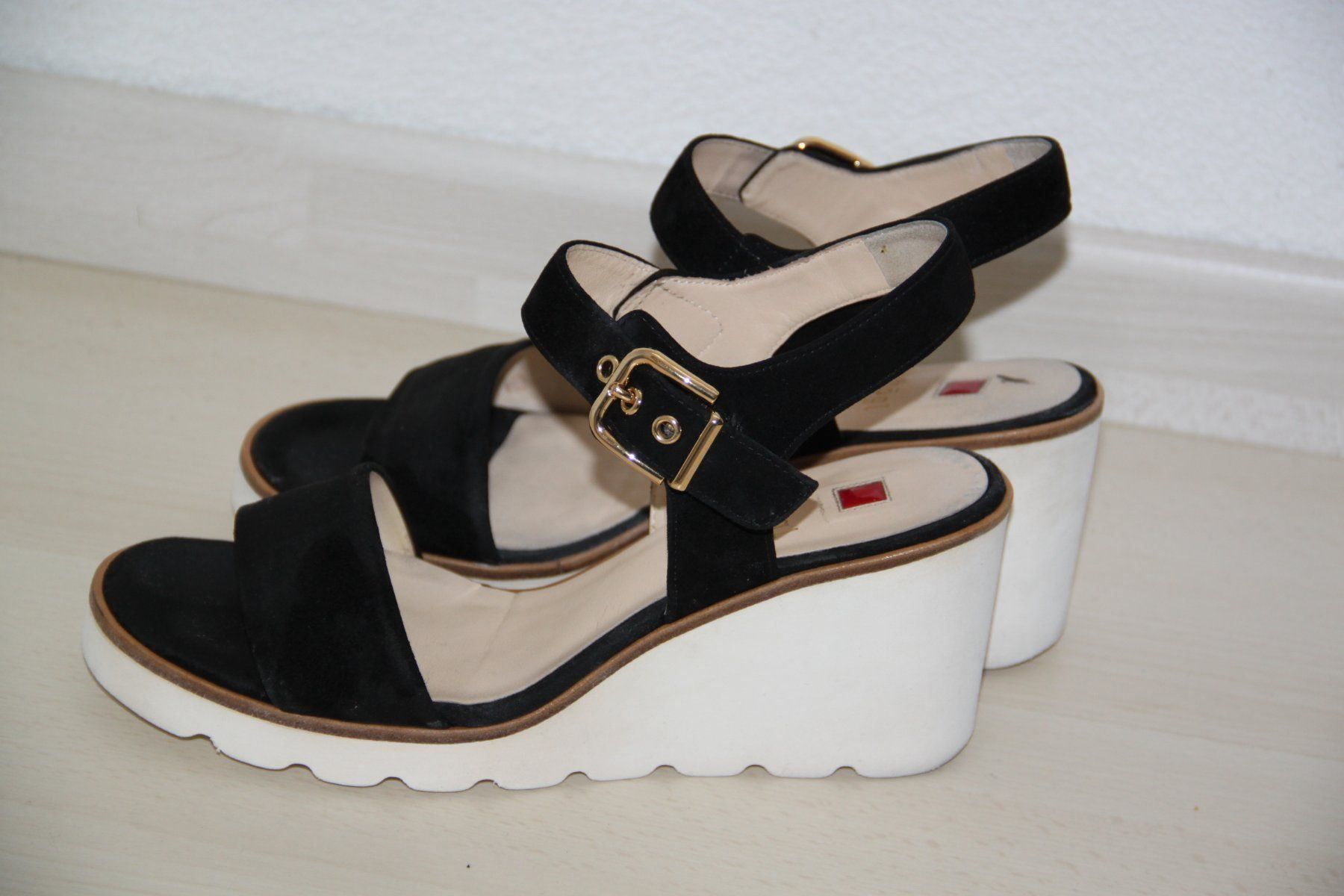 Högl Damenschuhe: Högl Keilsandalen Grösse 38 – Gebraucht aus Walterswil SO von Mama_noel 1