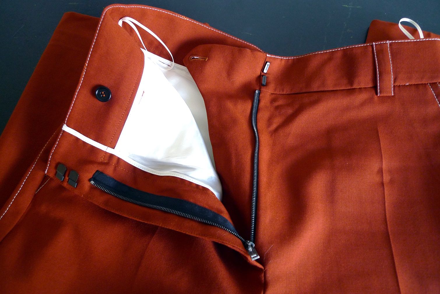 Marni Pantaloni: Hose MARNI / NEU – Nuovo (secondo la descrizione) da Zürich venduto da Supetar