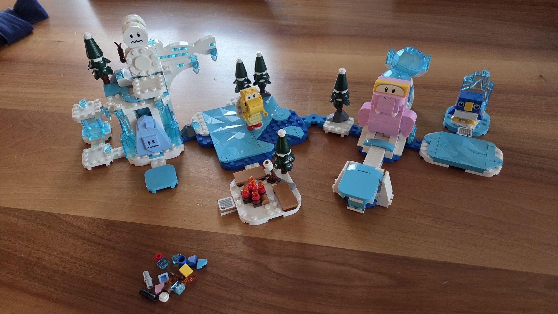 Lego Kit di costruzioni: LEGO Super Mario 71417 Schnee-Abenteuer – Usato da Safnern venduto da giselleb86 1