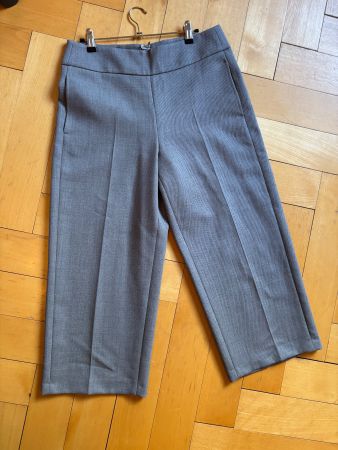 Akris Hose Culotte Gr.40, Wolle, wie neu, cool ,NP: 580.-