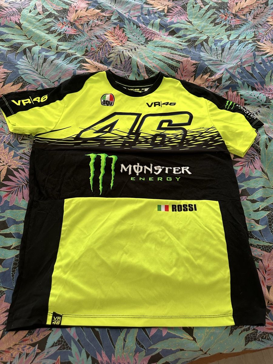 Canottiere & Pantaloni: Official Valentino Rossi VR46 L – Nuovo (secondo la descrizione) da Le Châble VS venduto da Alexia1 2