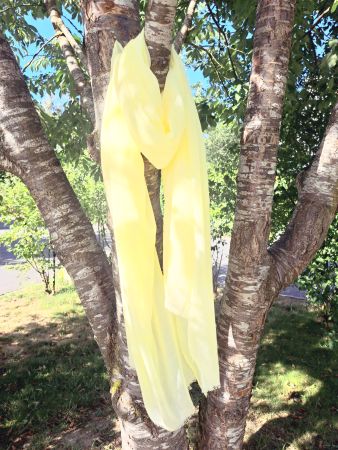 Sommerlicher Schal– Leicht & Luftig