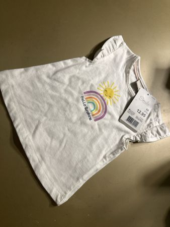 Mädchen T-Shirt weiss mit Regenbogen Grösse 68 neu