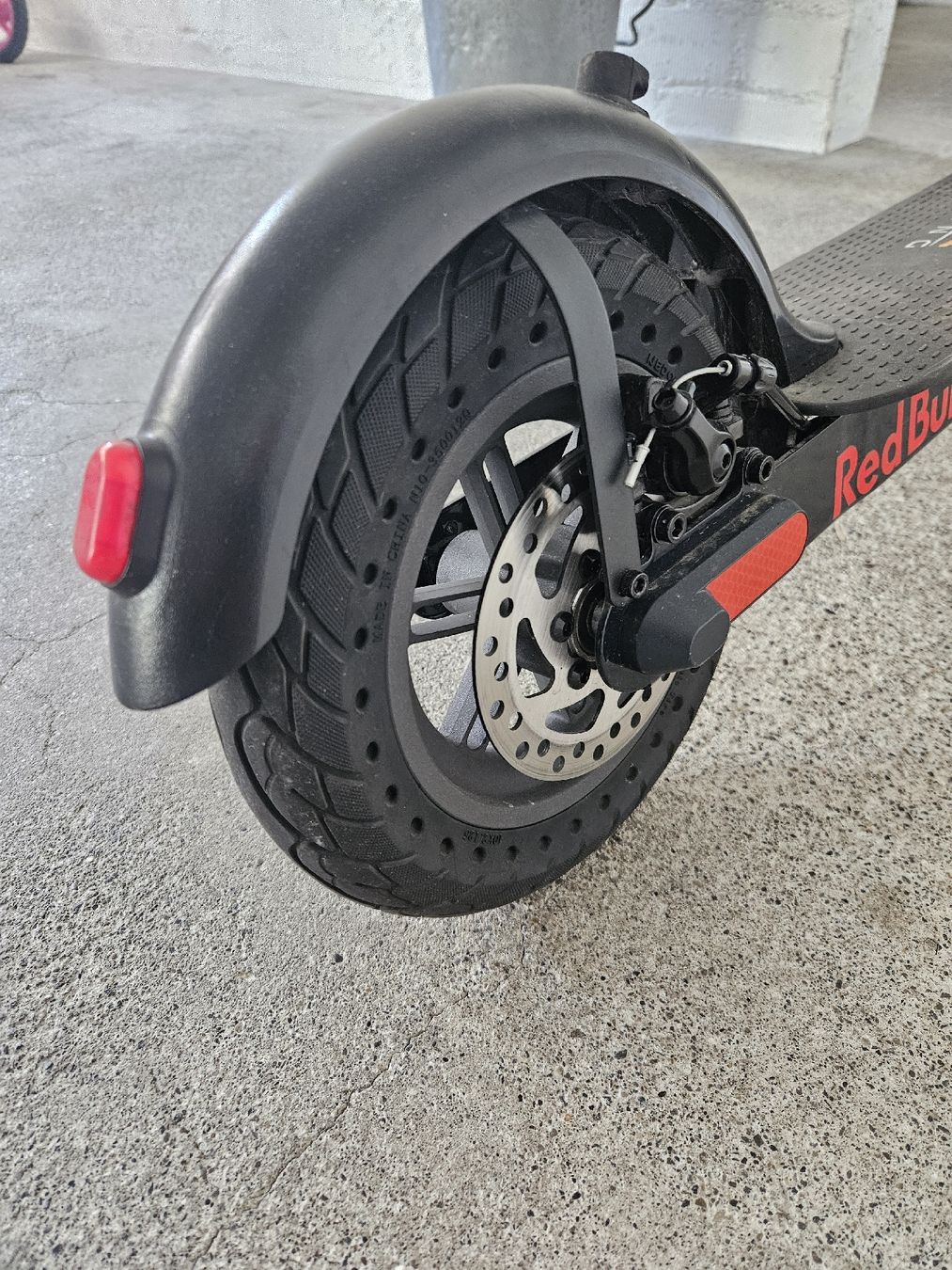 Scooter: Red Bull Racing E-Scooter – Usato da Thun venduto da Karl.Karlson 3