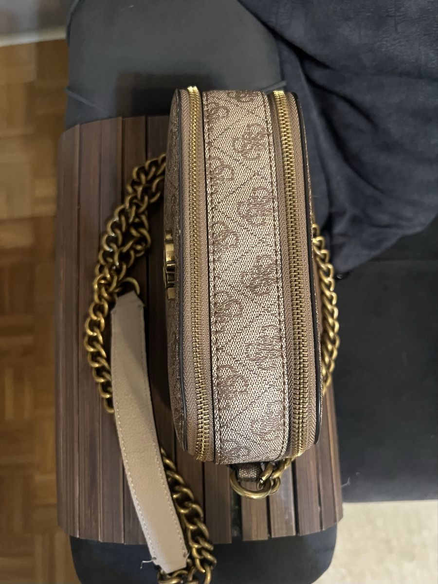 Guess Borse da donna: GUESS Handtasche braun Logoprint🤎 – Usato da Volketswil venduto da bounty_5 2