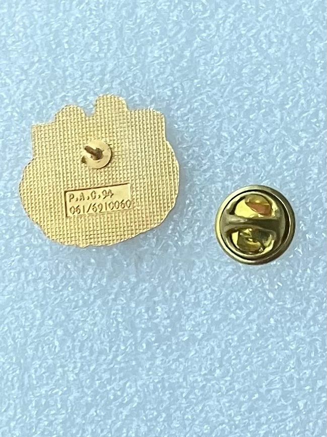 FC Basel Placchette & Badge: FC BASEL 1893 - PIN RHYSCHWALBE CUP 94 – Usato da Basel venduto da lagavulin02 2