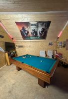 Billiard Tisch