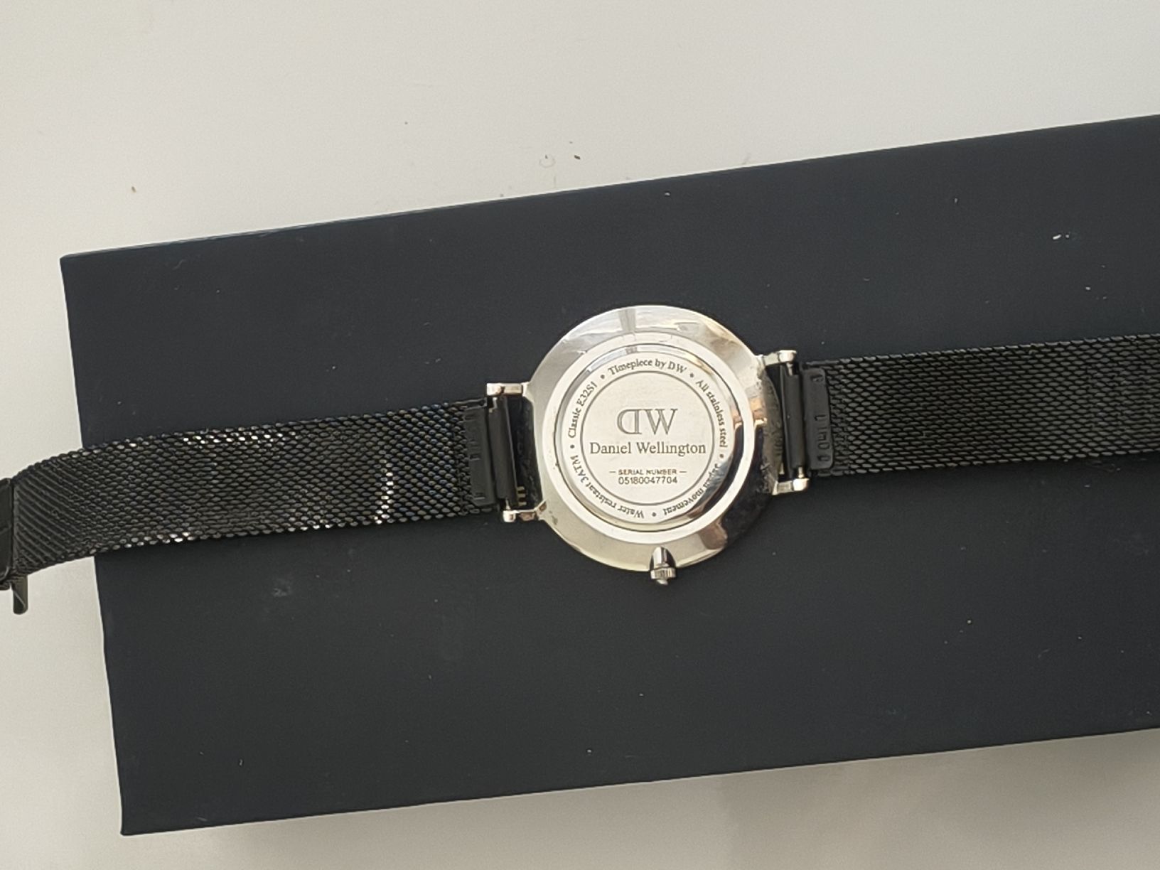 Daniel Wellington Orologi: Daniel Wellington Uhr - schwarz/silber – Usato da Rheinfelden venduto da JamieBabsi 2