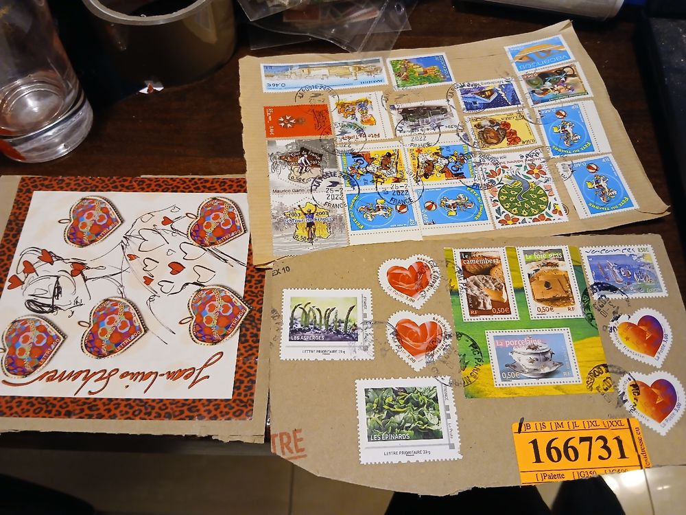 Collection de timbres rares et variés pour philatélistes! (D'occasion ...