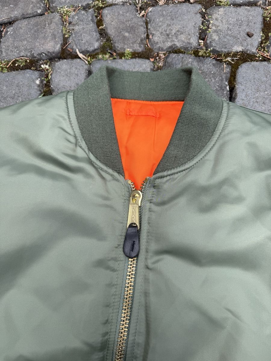 Alpha Industries Jacken: Alpha Industries MA-1 Bomber Jacket Khaki M Classic – Gebraucht aus Effretikon von rus_2l2p 3
