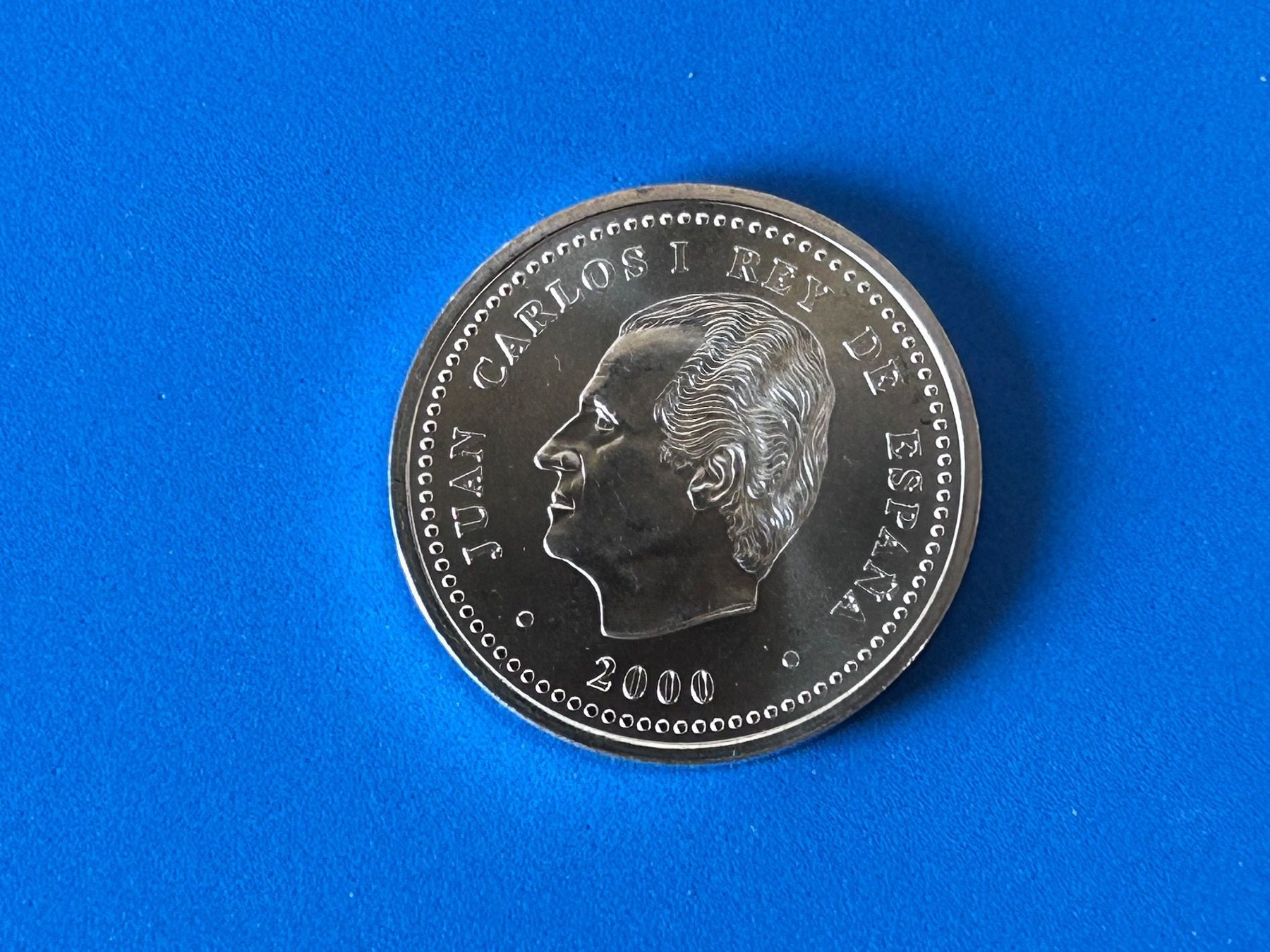 Tutti le monete: Spain - 2000 Pesetas (Charles V) 2000 – Usato da Corcelles NE venduto da AJKader 7