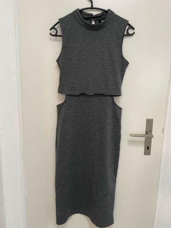 Dunkelgraues Kleid, Grösse M - perfekt für den Herbst