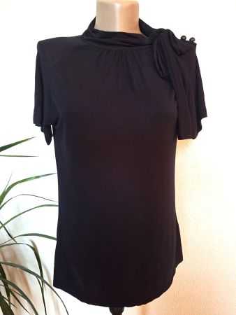 Top Noir STEFFEN SCHRAUT – Col Drapé & Boutons Épaule– Gr.S