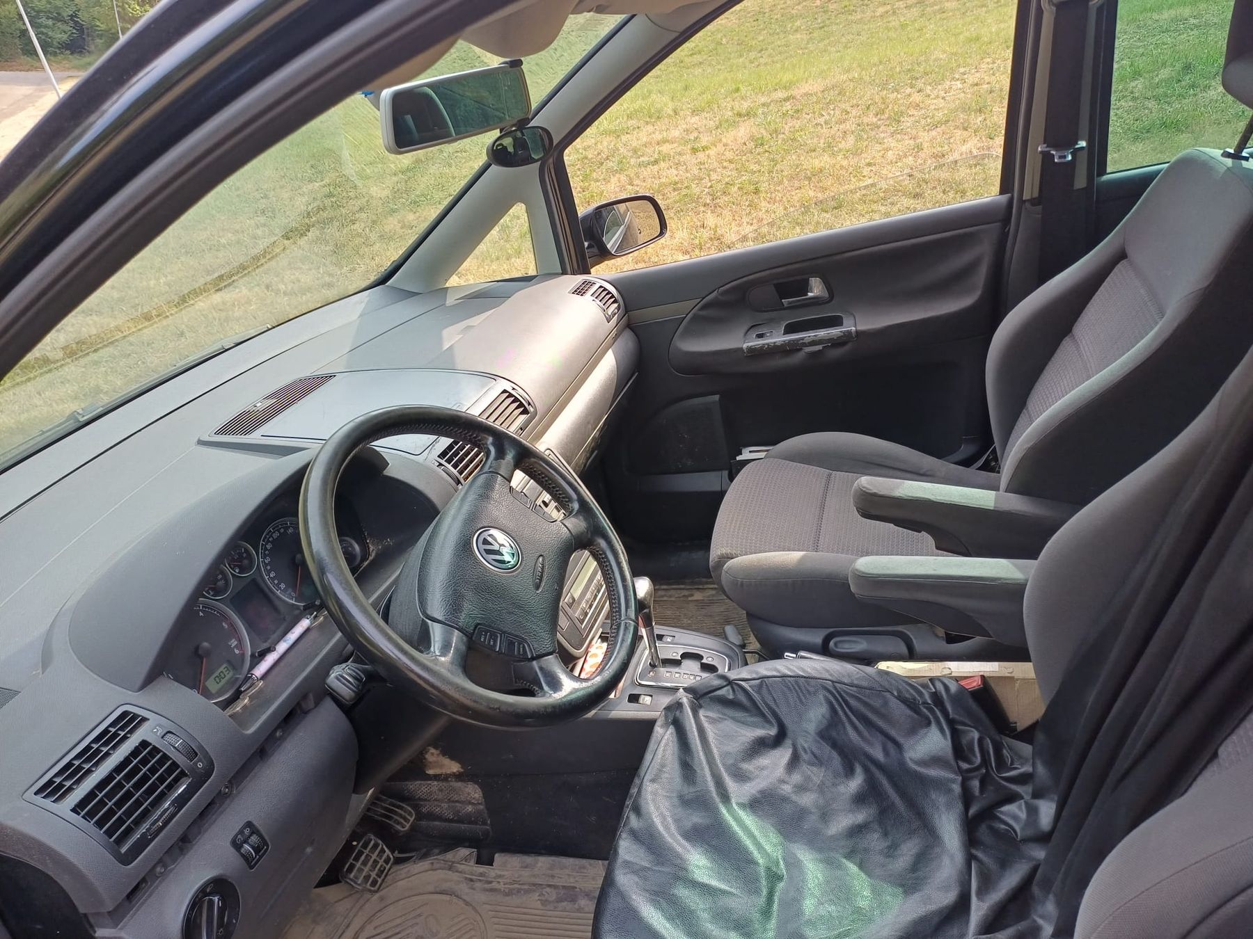 VW Autos: VW Sharan – D'occasion à Rümlingen par Nero036 2