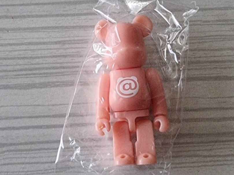 Medicom Toy Statuette: Bearbrick 100% Season 45 Basic @ – Nuovo e nell'imballaggio originale da Cham venduto da WFRRichter