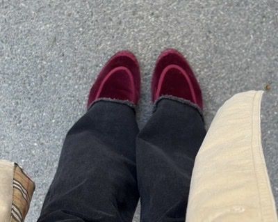 Damenschuhe: Flabelus Pantoffeln aus Wildleder Rot – Gebraucht aus Zollikon von han_rvt8 3