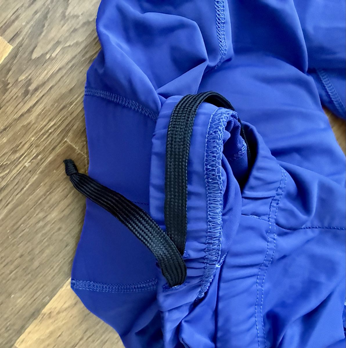 Pantaloni: Biker/Cycling Shorts – Nuovo (secondo la descrizione) da Unterengstringen venduto da vivienneberger 3