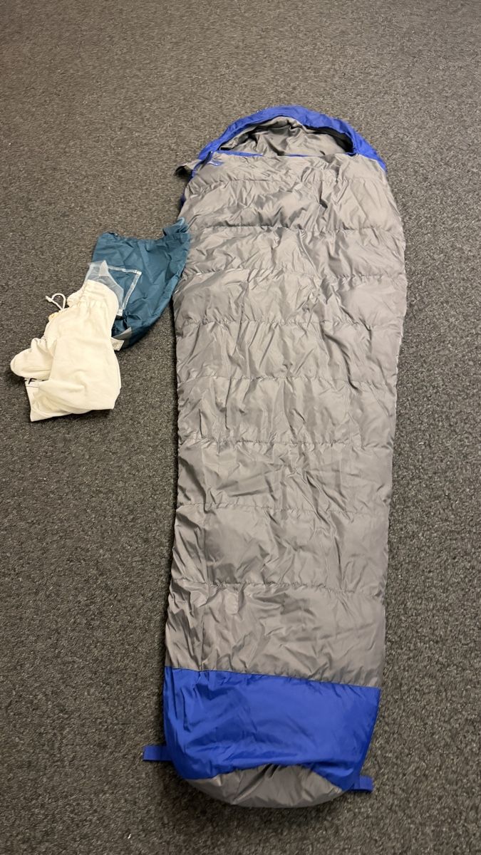Sacs de couchage: M Trekking Ultraleicht Schlafsack – D'occasion à Thun par BanjoDan
