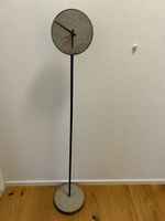 Standuhr aus Beton