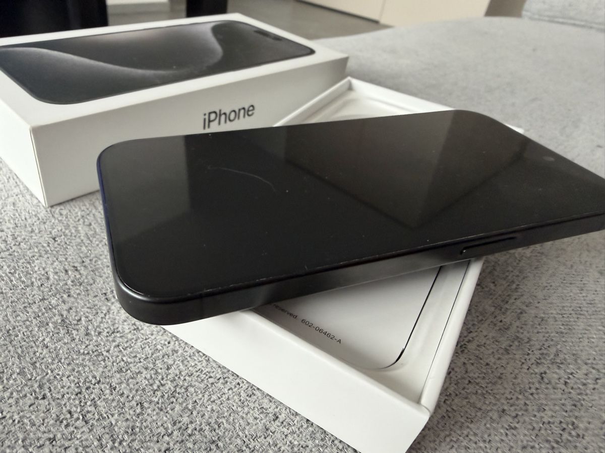 Apple Handys / Smartphones: iPhone 15 Pro 128 GB – Neu (gemäss Beschreibung) aus Dübendorf von Sh2ooRT 4