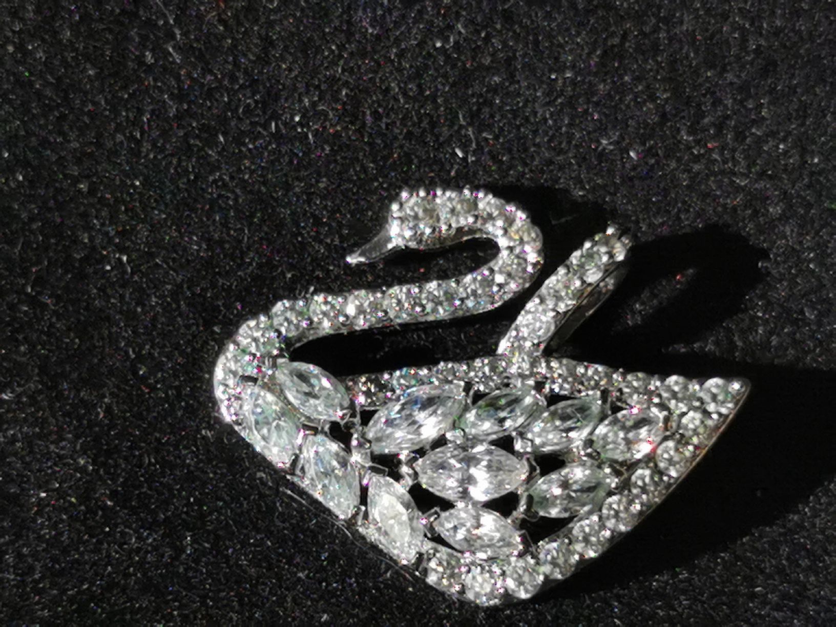 Swarovski Anhänger: Swarovski Damen Anhänger – Neu (gemäss Beschreibung) aus Schlieren von vlalif
