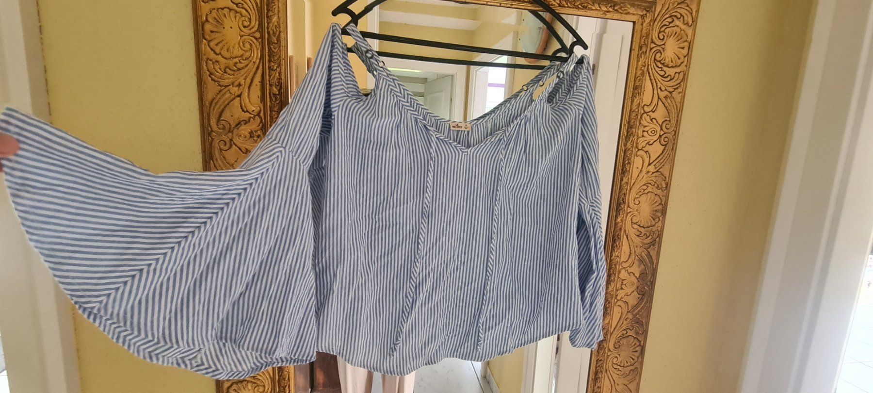 Hollister Tops: Hollister Top – Gebraucht aus Allschwil von Virgo