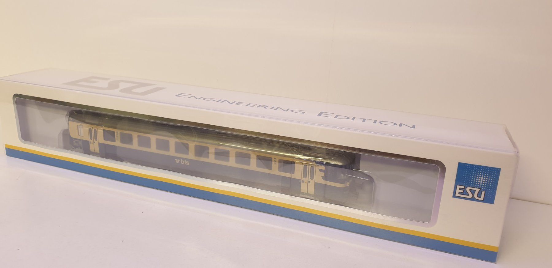 Esu Modellini di ferrovie: Esu BLS Steuerwagen DC/AC Digital 36653 – Nuovo e nell'imballaggio originale da Neuenhof venduto da ludovicco 2