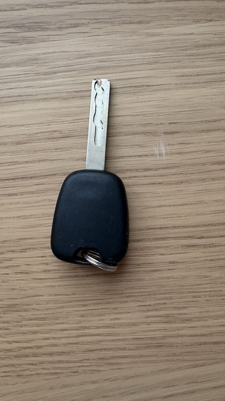Chiavi: Clée voiture citroen  – Usato da Orbe venduto da Orbaus 1