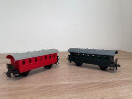 2x Personenwagen (H)