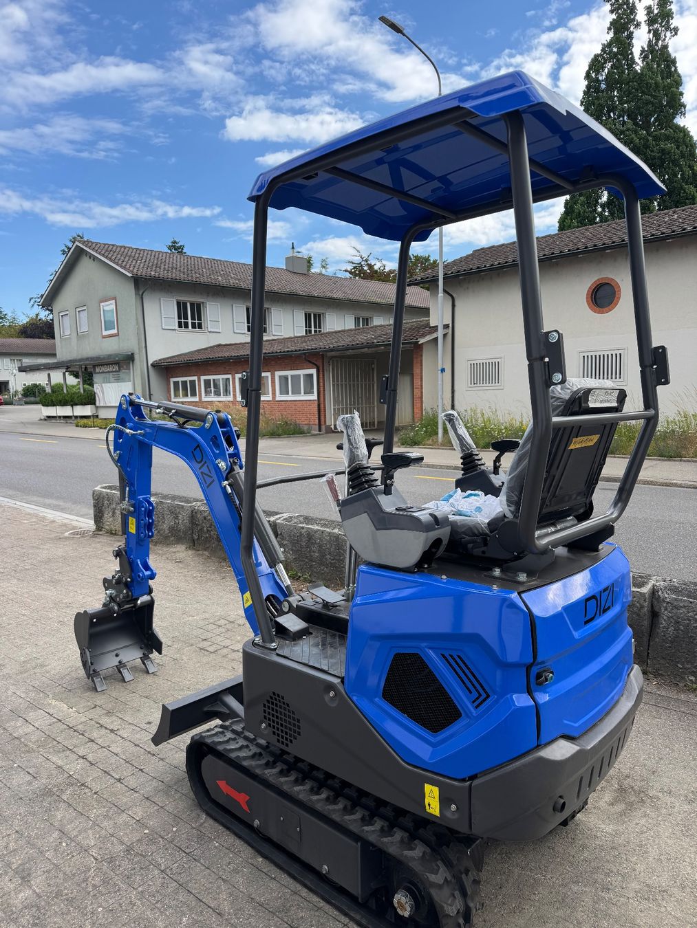 Escavatori: Bagger 1.2T GANZ NEU – Nuovo e nell'imballaggio originale da Biel/Bienne venduto da inf_p8rh 2