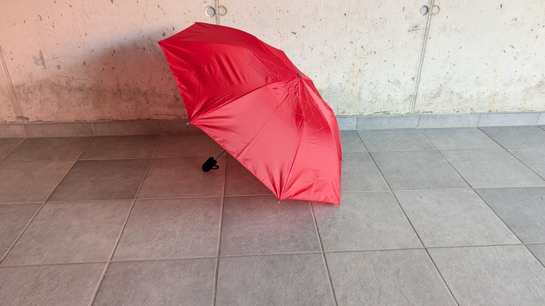 Parapluies: 3 Stück Regenschirme – Neuf avec emballage d'origine à Kirchdorf AG par Reto2005 1