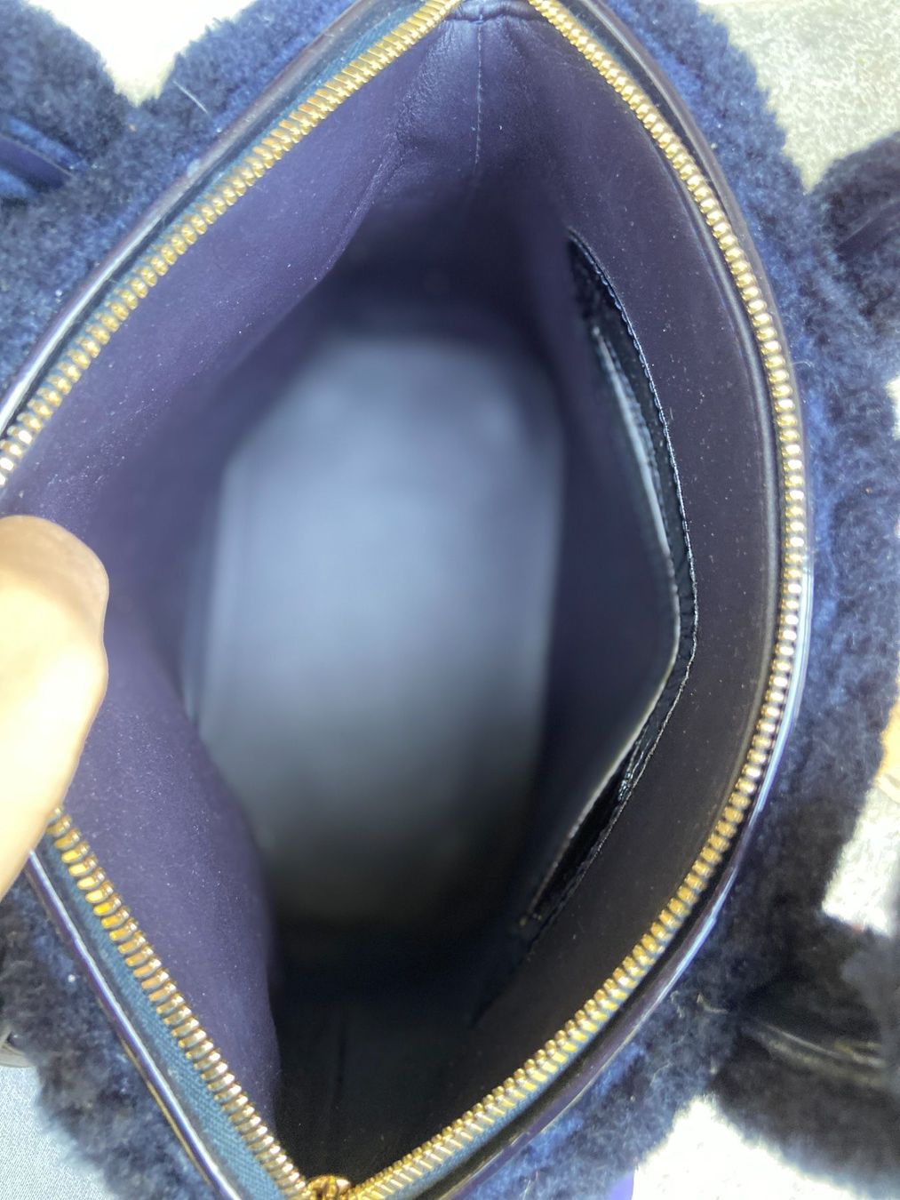 Louis Vuitton Borse da donna: Tasche Louis Vuitton Lockit Shearling blue – Usato da Solothurn venduto da Brini06 3