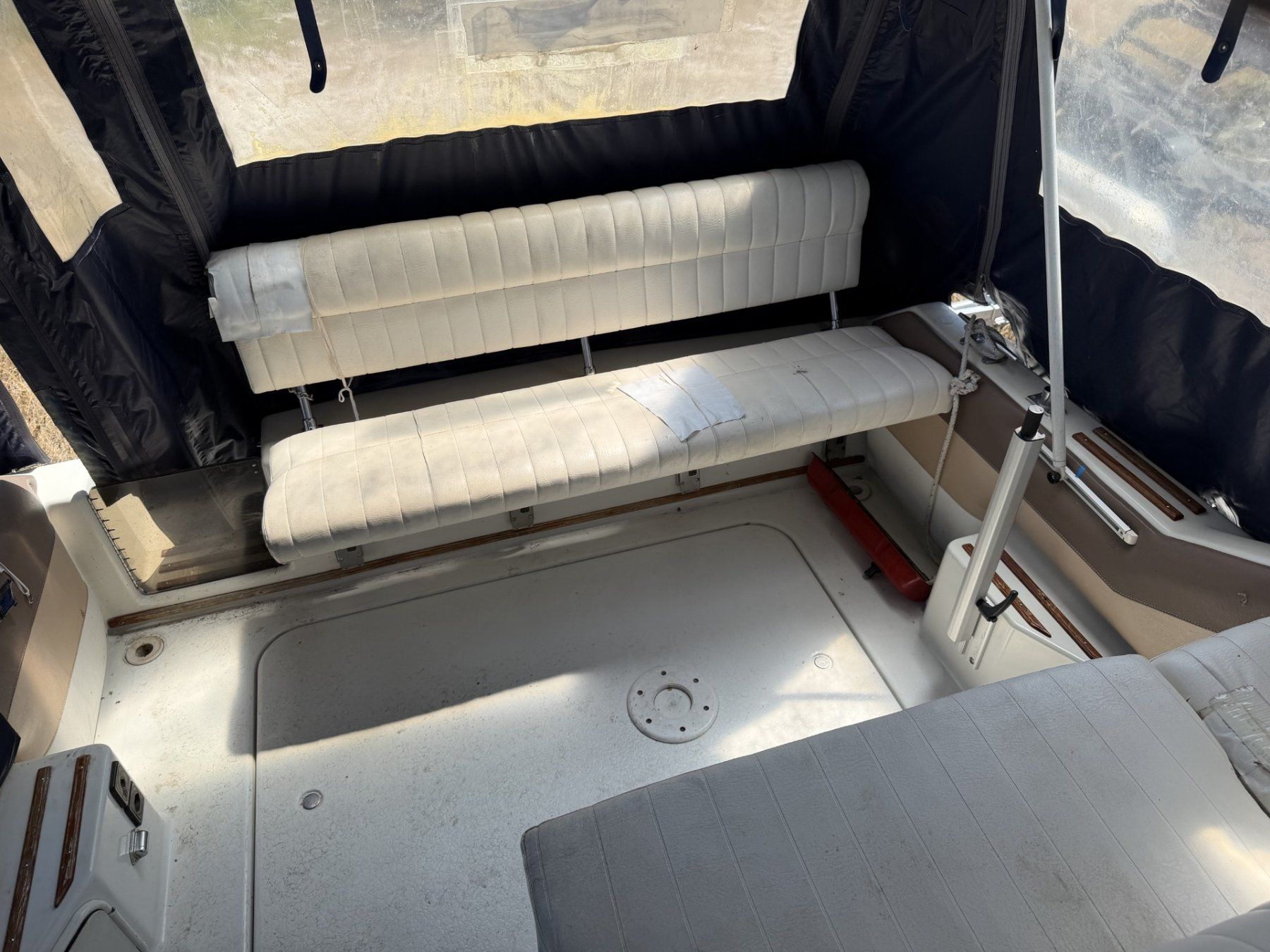 Bayliner Barche: BAYLINER AVANTI SPORT 250 – Usato da Avenches venduto da BOOTTRANSPORTE 9