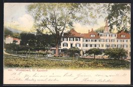 Weissbad, Grosses Gebäude an einem Weg