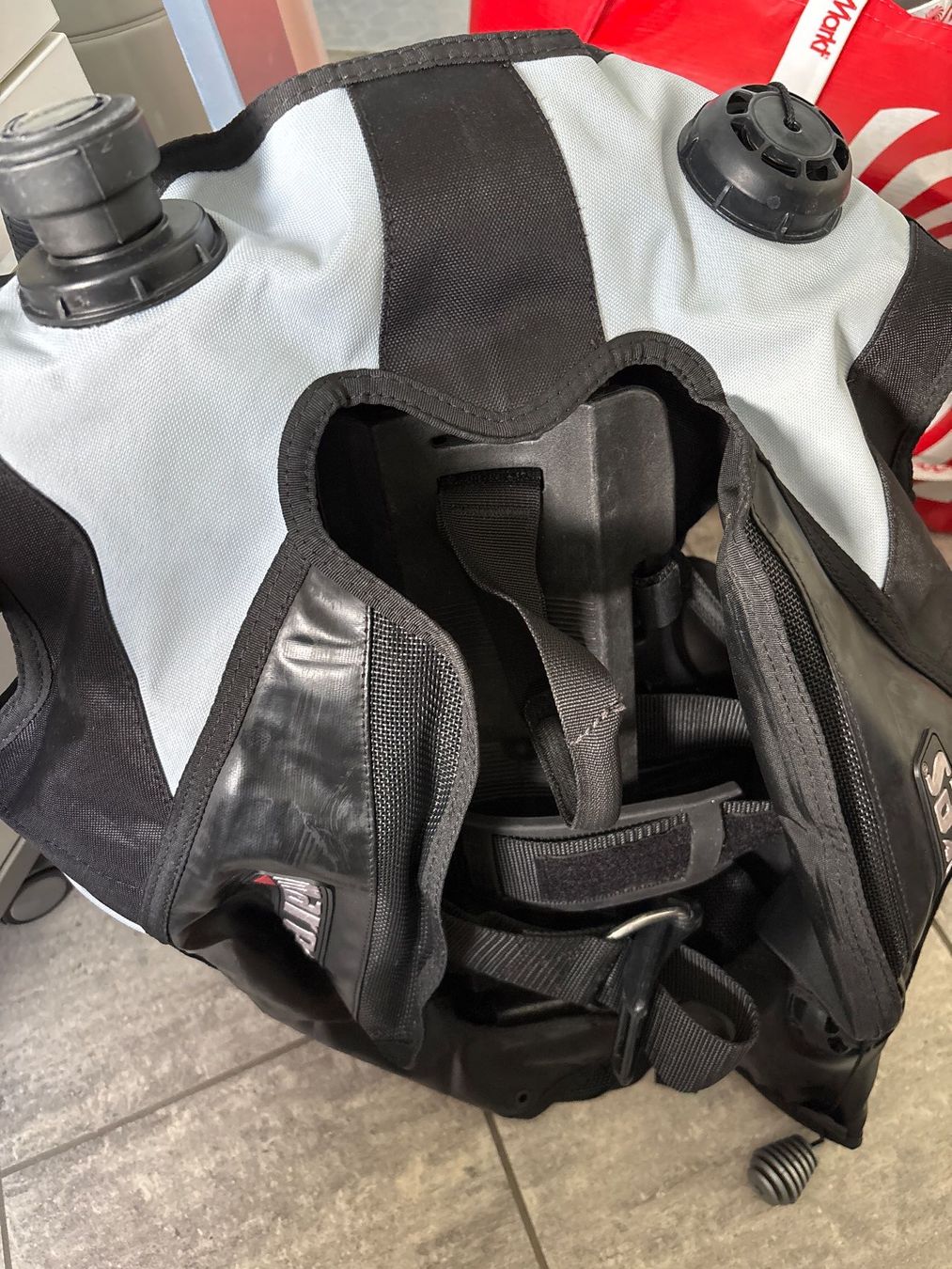 Mares Mute per immersioni: Mares Tauchjacket Grösse S, Top Zustand – Usato da Thundorf venduto da bibi070 3