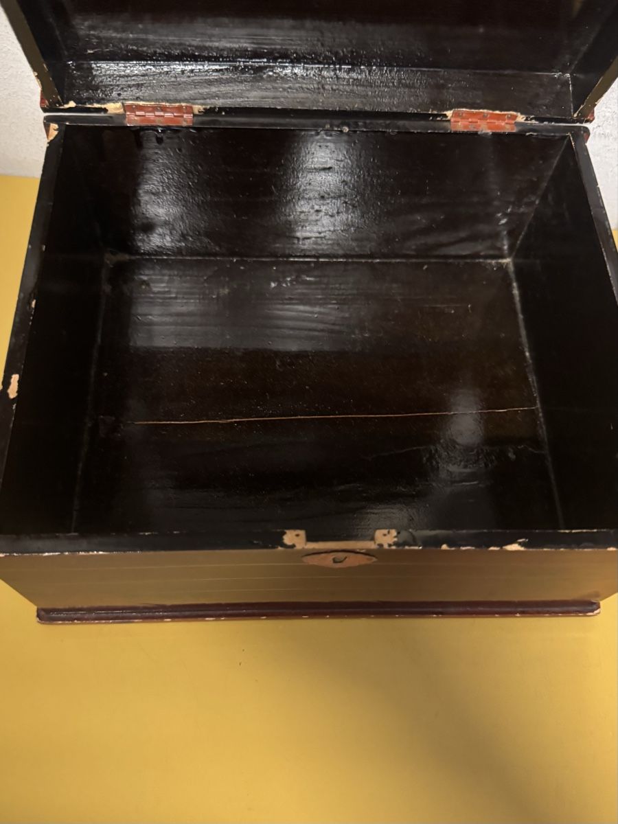 Cassapanche: Holzschatulle mit Kranichmotiv, – Usato da Schlieren venduto da Freundlich02 6